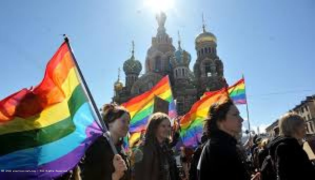 Russie : la Cour suprême bannit le «mouvement LGBT» pour extrémisme