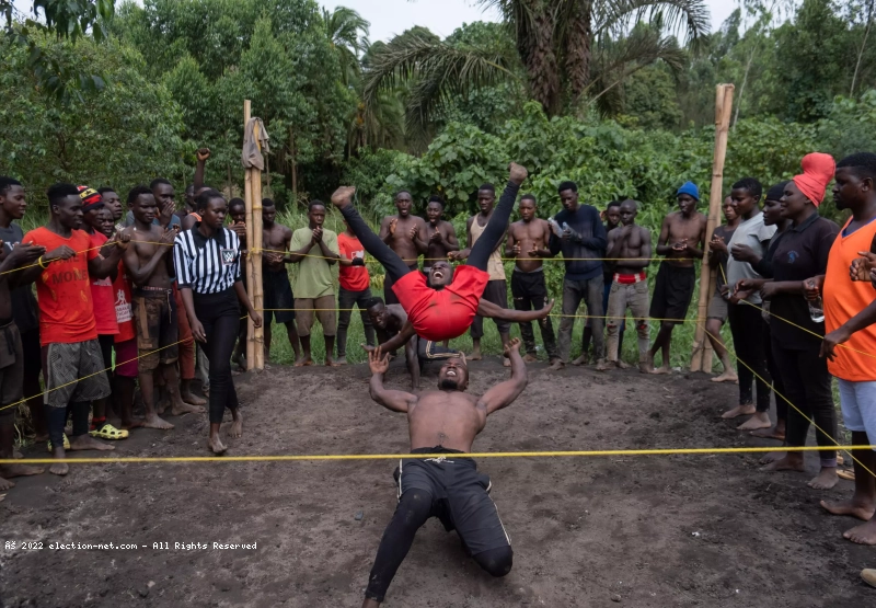 Ouganda : les rêves de gloire des "catcheurs de boue"
