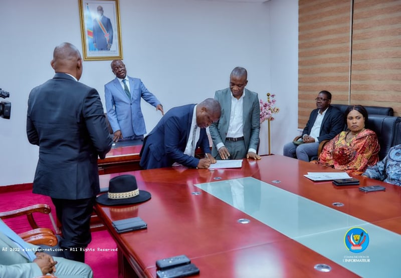 Maniema/Course au gouvernorat : un accord signé à Kinshasa par 4 structures de l'USN dont l'UDPS