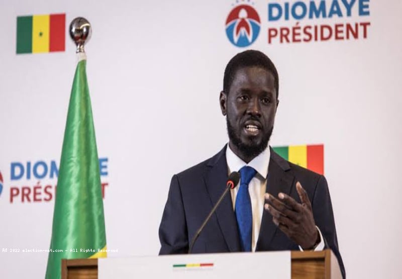 Sénégal : le président Bassirou Diomaye Faye inconsolable