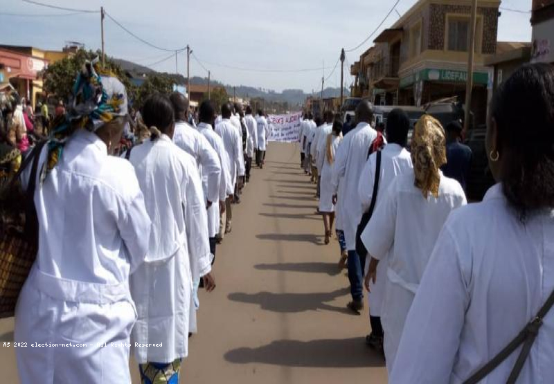 RDC : solidaires envers la population de l'Est, les infirmiers renoncent à leur fête