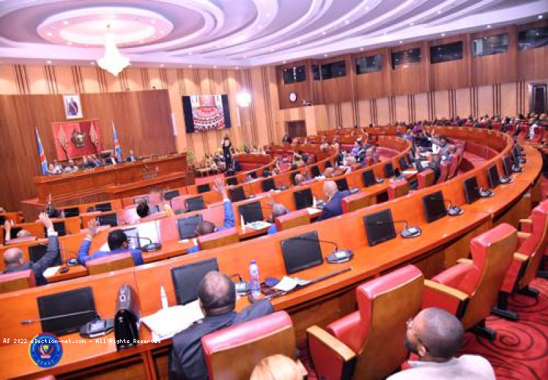 RDC : le Sénat éclaboussé par des scandales financiers