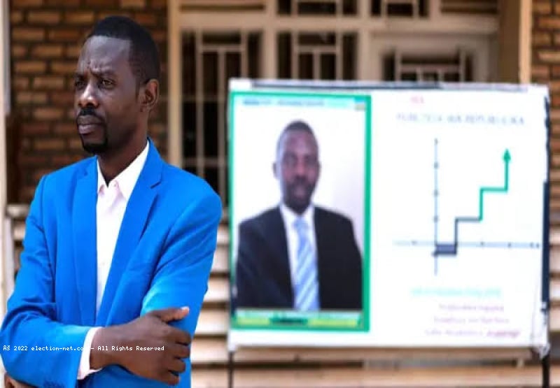 Présidentielle au Rwanda : le candidat Philippe Mpayimana en meeting à Kamonyi