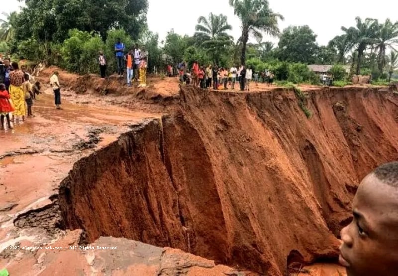 Kasaï : La route Tshikapa-Kamonia coupée par un ravin
