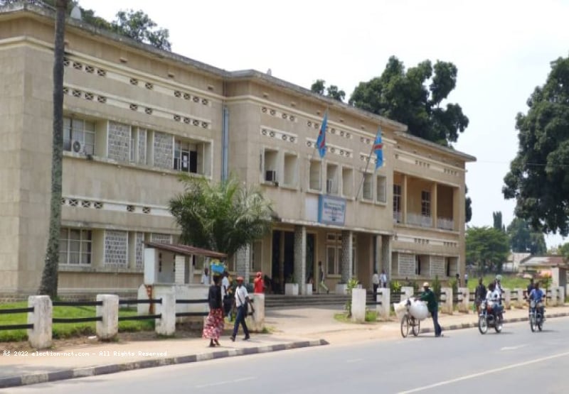 Kasaï Central : des agents du gouvernorat sans bureaux de travail