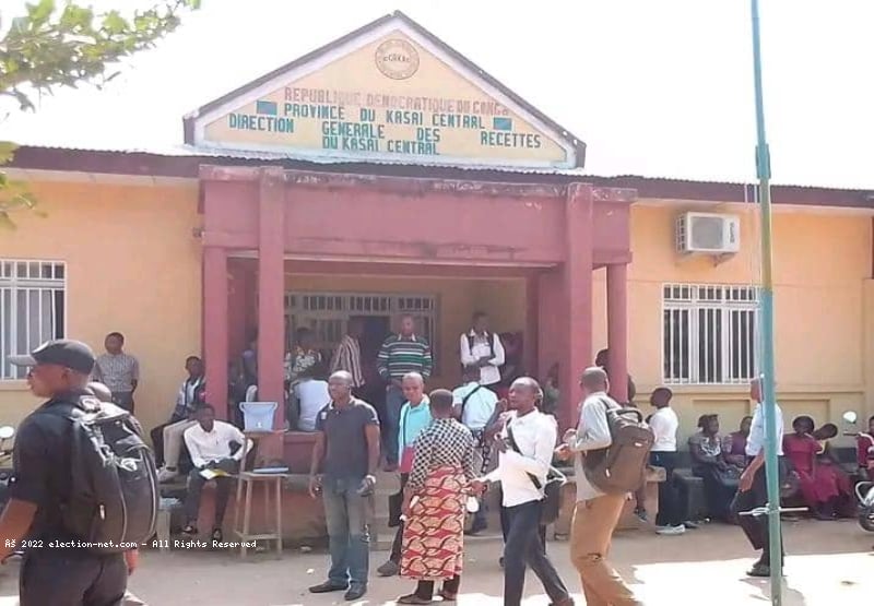 Kasaï Central : Le Gouverneur suspend le recouvrement forcé de la DGRKAC