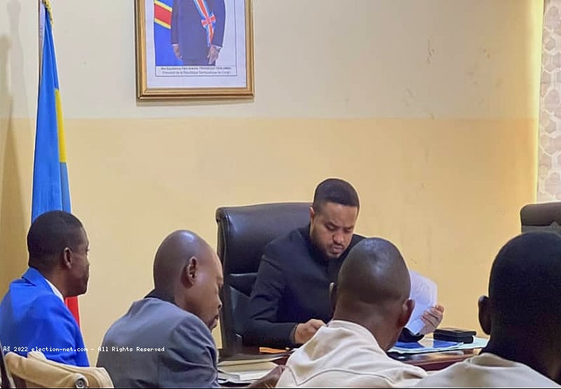 Bas-Uélé : Le Gouverneur Mike-David Mokeni traduit en justice les responsables de l'OVD