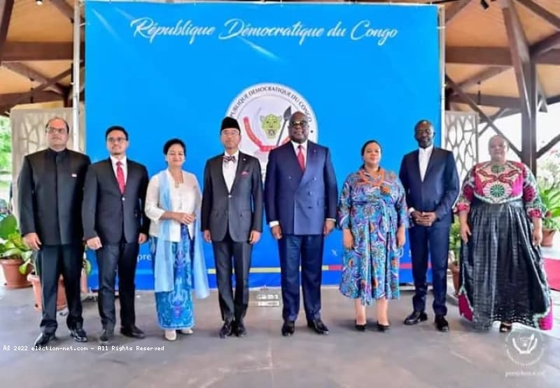 RDC : des lettres de créance de quatre nouveaux ambassadeurs présentés à Tshisekedi