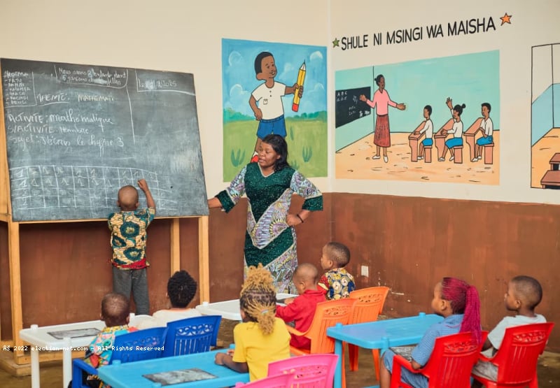 Beni : IUS Stella crée une école en pleine prison  pour les enfants de femmes  incarcérées
