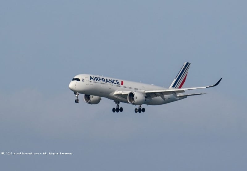 Ebola : Un vol Paris-Détroit dérouté à Montréal pour débarquer un passager congolais