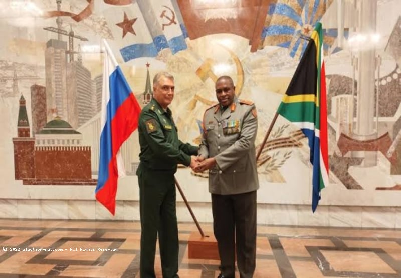 Russie : la visite controversée du chef de l'armée Sud-Africaine