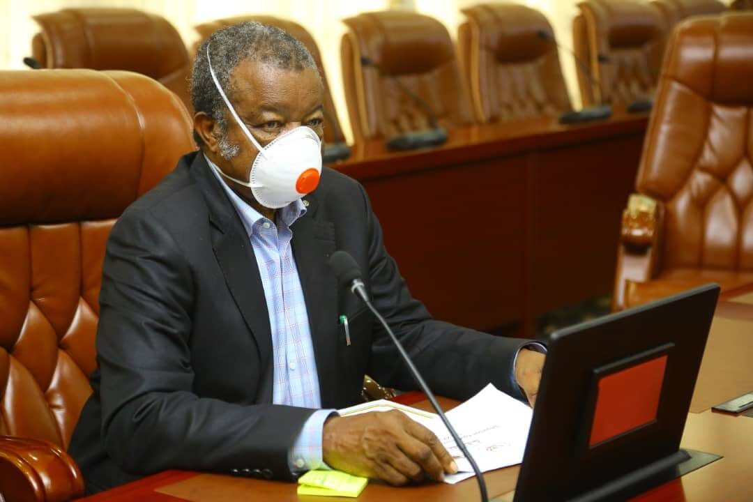 Coronavirus: "le gouvernement ne peut en lui seul, tout faire", insiste le  Dr Muyembe