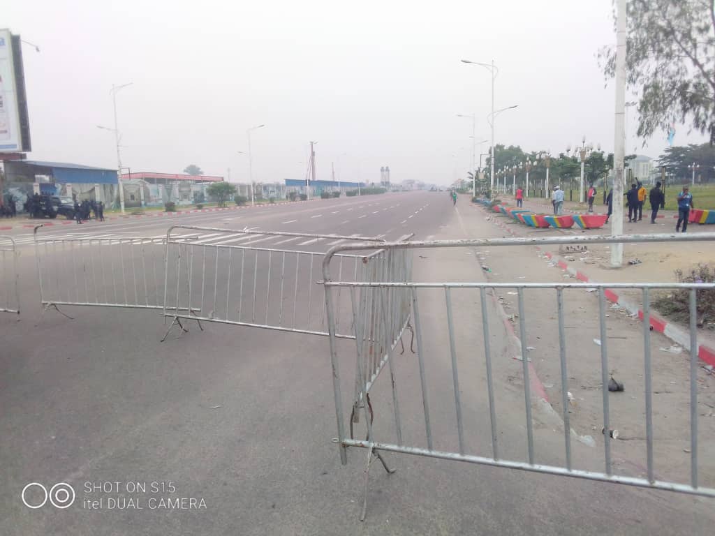 Kinshasa /Marche contre Malonda : la  circulation  sur le Boulevard triomphal bloquée