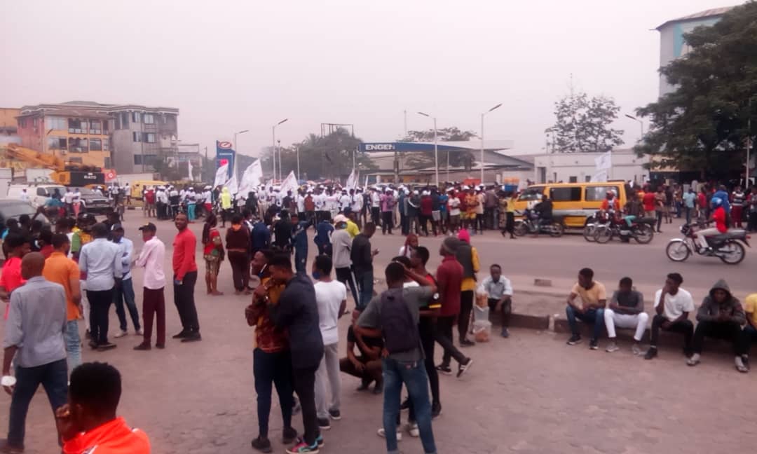 RDC : Manifestations FCC : début Rassemblement des militants à la première rue/Limete