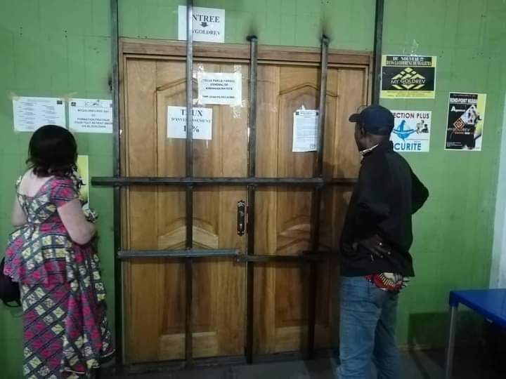 Kinshasa : My Goldrev,  les épargnants inquiets  après le scellage d'un bureau de cette société à Limete