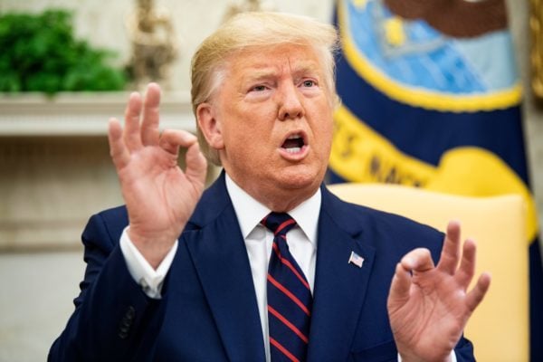 "Depuis quand les médias annoncent qui sera notre prochain président ?" s'interroge Donald Trump