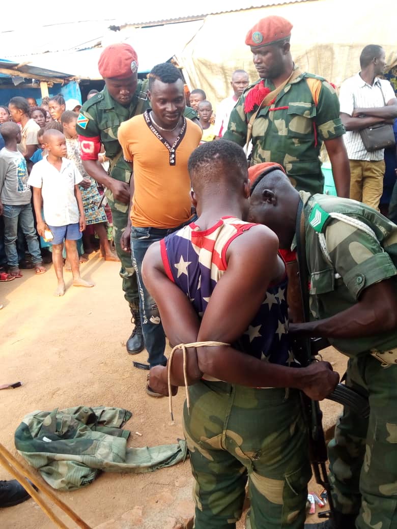 Ituri : L'armée arrête 3 miliciens maï-maï près de Ndalya