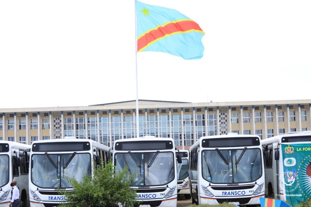 RDC : les nouveaux bus Transco remis par Tshisekedi ne sont pas conformes aux standards internationaux (ACAJ)