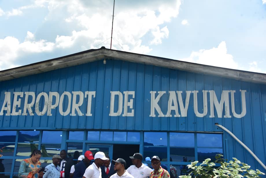 RDC/Éruption du Nyiragongo : Chérubin Okende annonce la réouverture prochaine de l'aéroport de Kavumu à Bukavu