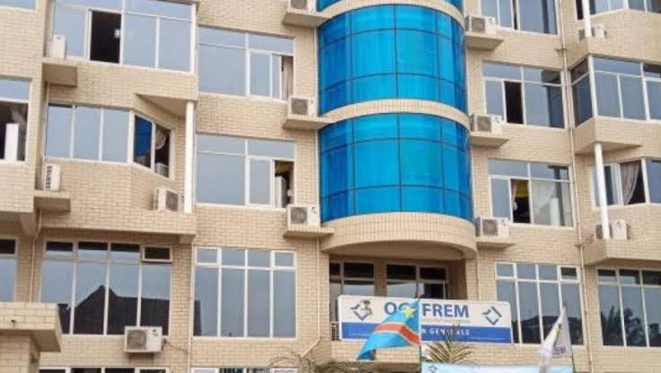 Flash/Kinshasa : cérémonie de remise et reprise à l'Ogefrem, la presse écartée