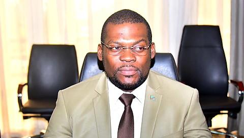 Nord-Ubangi : le gouverneur Izato Nzege jette l’éponge