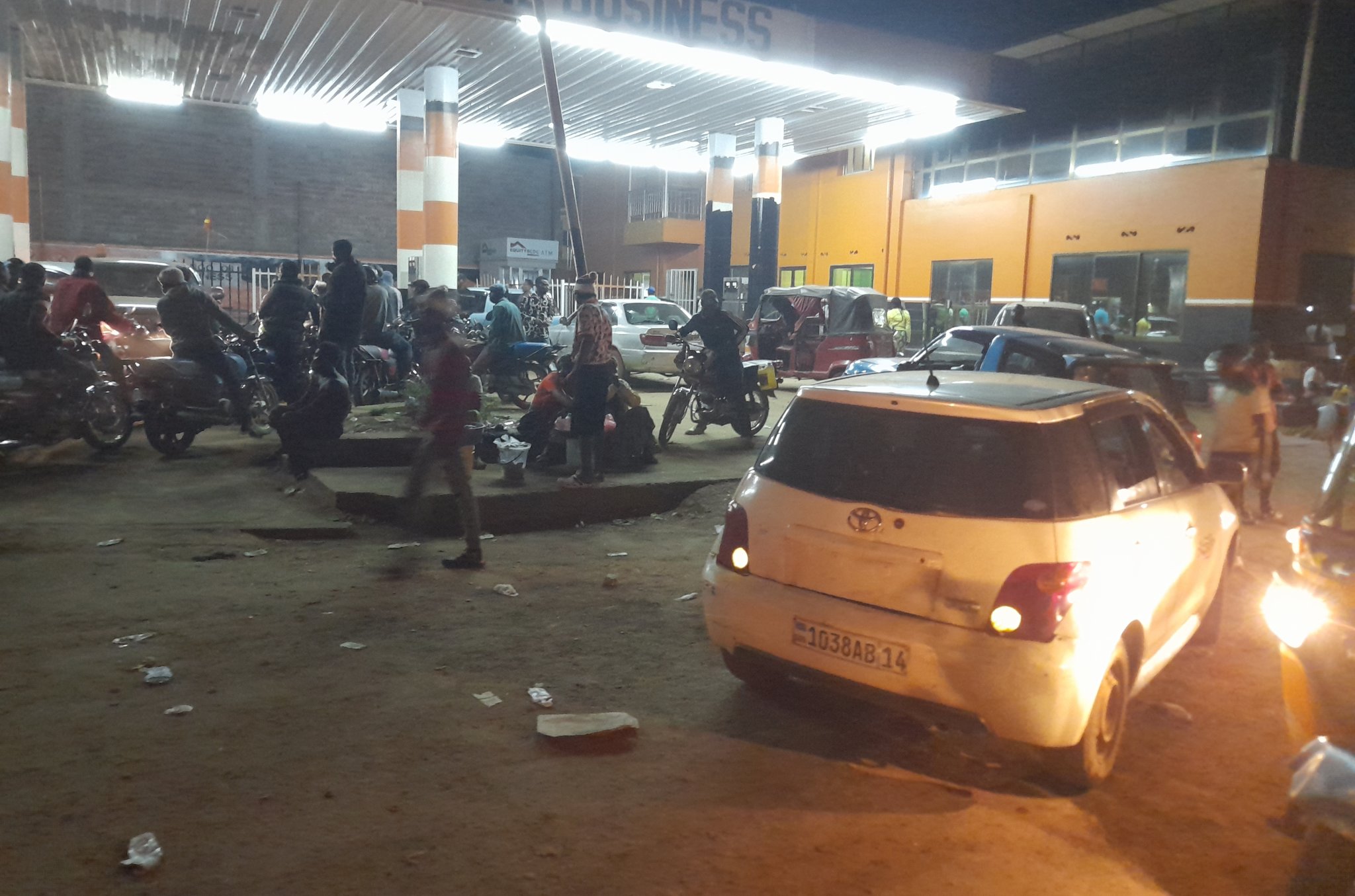 Sénégal : une pénurie de carburant à la pompe