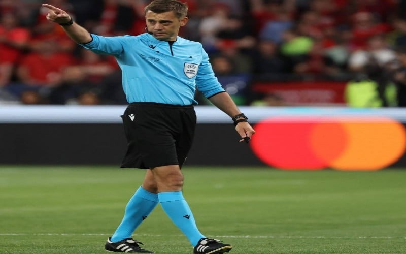 Football : voici l'arbitre du choc Bayern-Man City