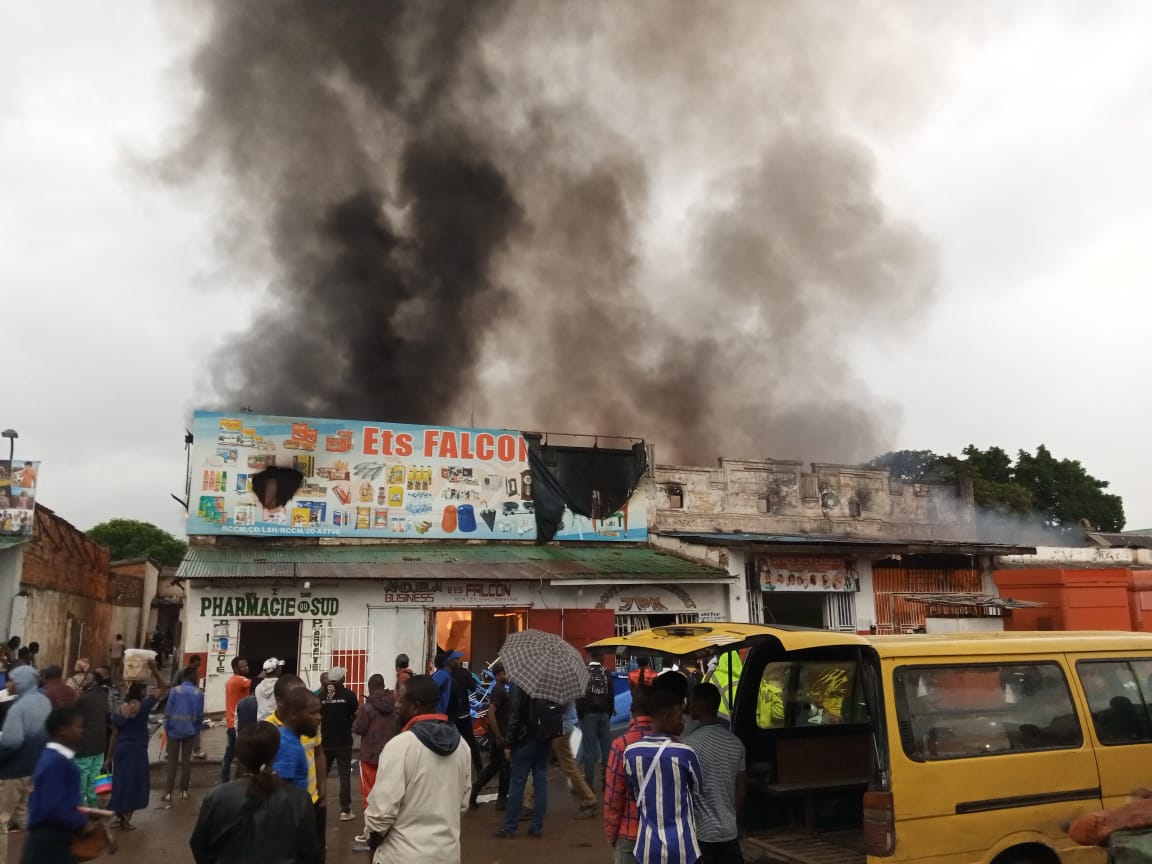 Lubumbashi : un incendie ravage deux bâtiments au centre-ville